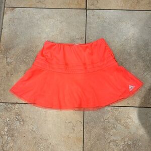 - Adidas kids  Sport  Skirt with Lace  Logo in front size M